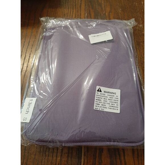 New Wocadi 5-in-1 Purple Floral MacBook Pro 13" Sleeve and Protection Kit - Picture 6 of 6